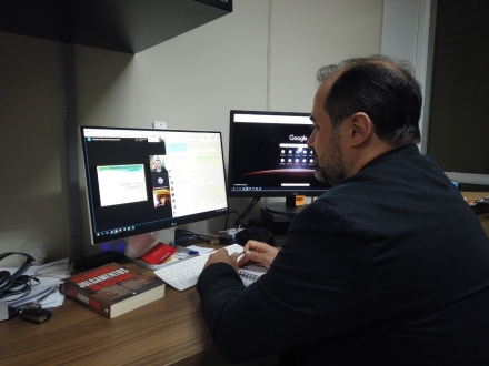 Cleiton Fossá Na tarde desta sexta-feira, 29, o vereador atualmente licenciado, Cleiton Fossá participou, via online, da Audiência Pública que tinha como objetivo apresentar a prestação de contas do primeiro...